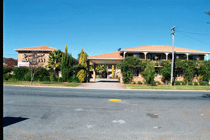 Grand Manor Motor Inn - Northern Rivers Accommodation 0