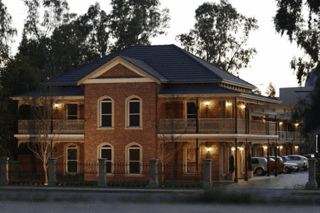 Carlyle Suites  Apartments - Northern Rivers Accommodation