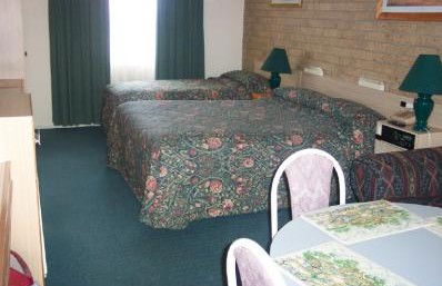 A Settlers Motor Inn - Northern Rivers Accommodation 1