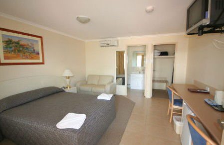 Chinchilla Palms Motor Inn - Northern Rivers Accommodation 1