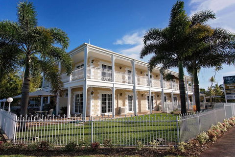 White Lace Motor Inn - Northern Rivers Accommodation 0