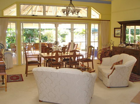 Noosa Valley Manor - Bed And Breakfast - Northern Rivers Accommodation 3