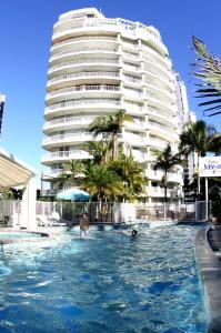 Surfers Mayfair - Northern Rivers Accommodation 3