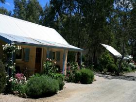 Riesling Trail Cottages - Northern Rivers Accommodation 0
