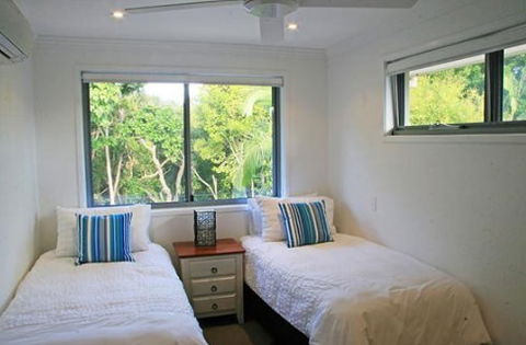 Echoes Beach House - Northern Rivers Accommodation 4