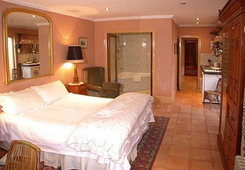 Melbourne Street Mews - Northern Rivers Accommodation 2