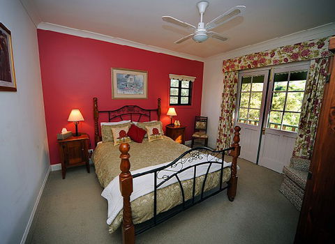St Helens - Fettlers Cottage - Northern Rivers Accommodation 5