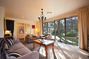 Adelaide Hills Retreats - Villa Lemoni - Northern Rivers Accommodation 3