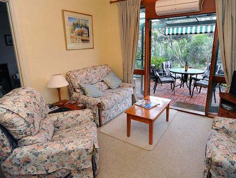 St Helens Cottages- Coach House - Northern Rivers Accommodation 1
