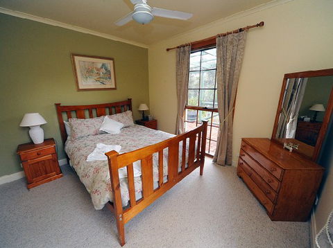 St Helens Cottages- Coach House - Northern Rivers Accommodation 4