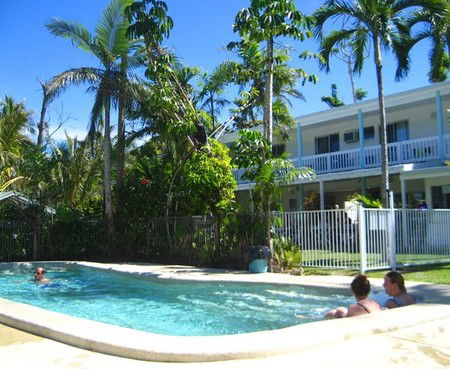Absolute Backpackers Mission Beach - Northern Rivers Accommodation 4