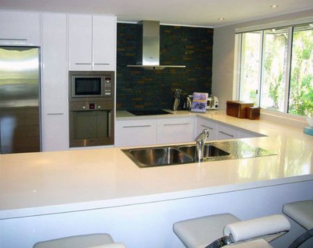Mandalay Luxury Beachfront Apartments - Northern Rivers Accommodation 5