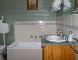 Ripon Cottage - Northern Rivers Accommodation 5
