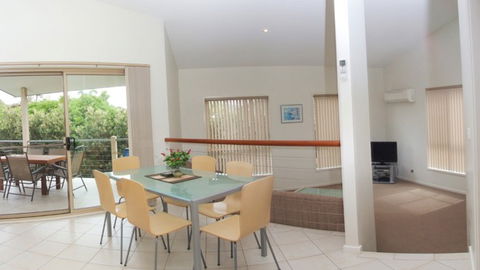 Parker By The Sea - Northern Rivers Accommodation 0