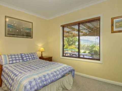 Lavender Views - Northern Rivers Accommodation 2