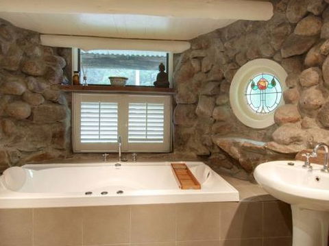 Indooroopilly - Northern Rivers Accommodation 5