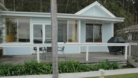A Lake House At Burrill Lake - Northern Rivers Accommodation 5