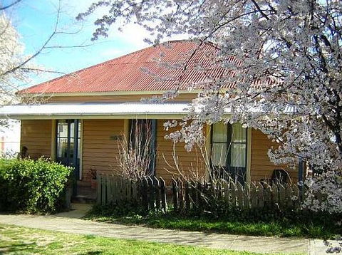 Cooma Cottage - Accommodation - Northern Rivers Accommodation 0