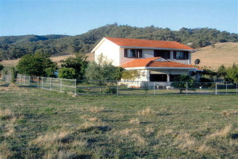 Cossettini High Country Retreat - Northern Rivers Accommodation 0
