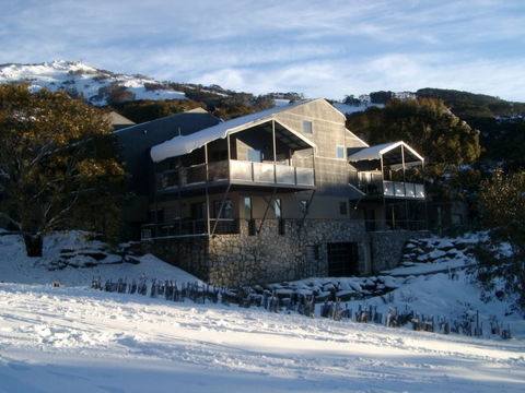 Snowbound Chalets - Northern Rivers Accommodation 5