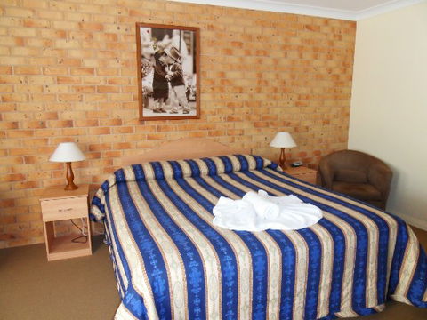 Club Motel Tumbarumba - Northern Rivers Accommodation 1