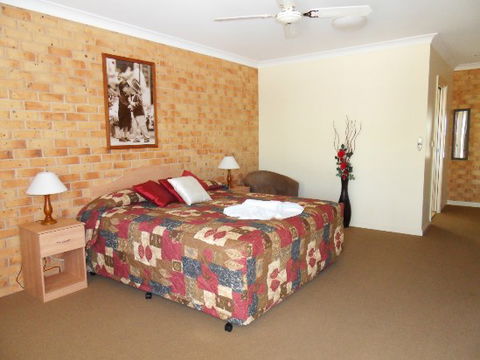 Club Motel Tumbarumba - Northern Rivers Accommodation 2