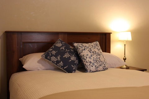 The Cottage Tumut - Northern Rivers Accommodation 3