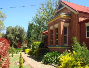 Tumut Accommodation Sefton House - Northern Rivers Accommodation 2