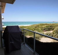 Beachfront Narrabeen - Northern Rivers Accommodation