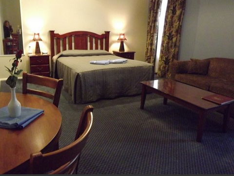 Castlereagh Lodge Motel - Coonamble - Northern Rivers Accommodation 0