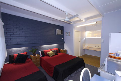 Moore Park Beach Motel - Northern Rivers Accommodation 0