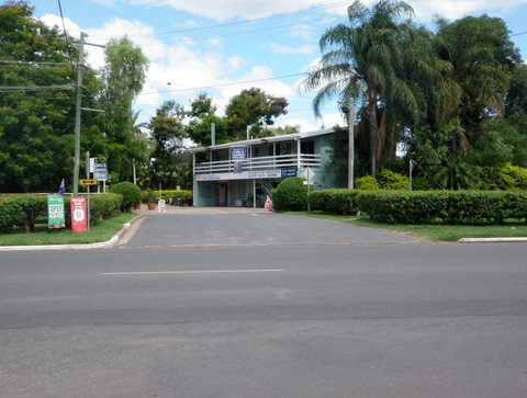 Emerald Cabin And Caravan Village - Northern Rivers Accommodation 1