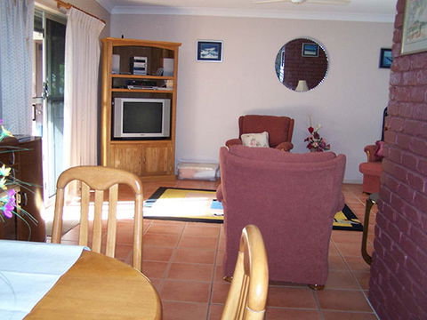 Annesley Haus At The Bay - Northern Rivers Accommodation 2