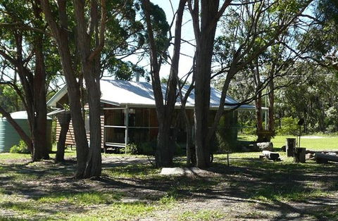 Possums Hollow And Hooters Hut - Northern Rivers Accommodation 5