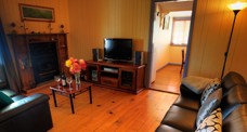 Apple Blossom Cottage - Northern Rivers Accommodation 0