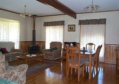 Kookaburra Cottage - Holiday Home - Northern Rivers Accommodation 4