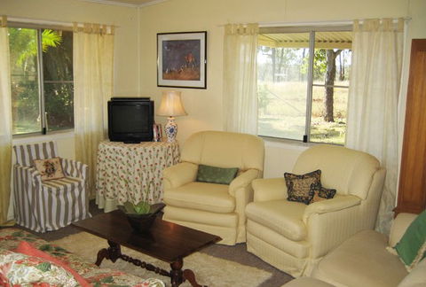 Flag Springs Bush Retreat - Northern Rivers Accommodation 3