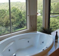 Ravensbourne Escape Kookaburra Kottage - Northern Rivers Accommodation