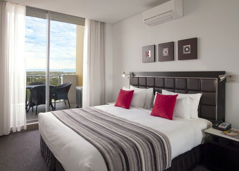 Meriton Serviced Apartments Southport - Northern Rivers Accommodation 5