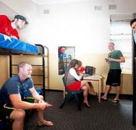 Maze Backpackers And Cb Hotel - Northern Rivers Accommodation