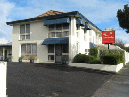 Econo Lodge Hacienda Motel - Northern Rivers Accommodation