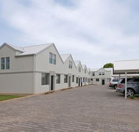 Hello Adelaide Motel  Apartments - Northern Rivers Accommodation