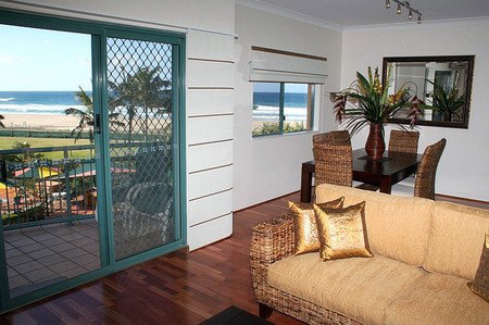 Currumbin Sands On The Beach - Northern Rivers Accommodation 0