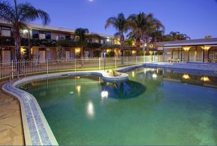 Sandors Motor Inn - Northern Rivers Accommodation 5