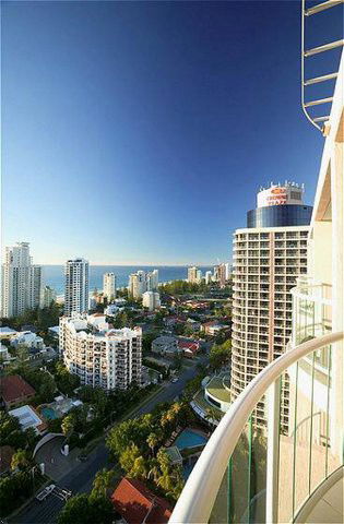 Aarons Holiday Inn - Northern Rivers Accommodation 0