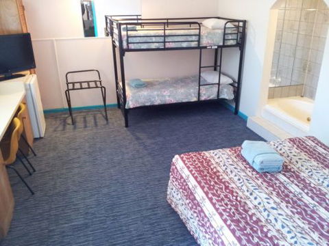 Charlton Motel - Northern Rivers Accommodation 2