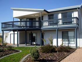 The Harbour View At North Shores, Wallaroo - Northern Rivers Accommodation 1