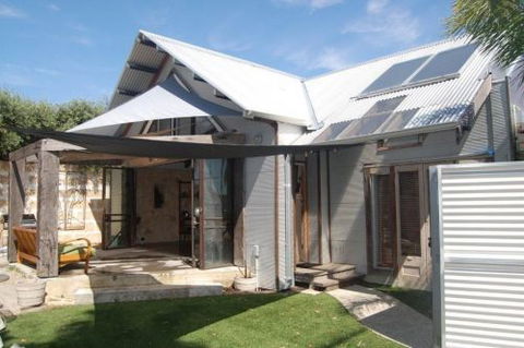The Treehouse - Northern Rivers Accommodation 0