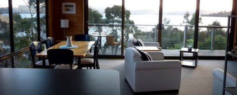 Bruny Beach House - Northern Rivers Accommodation 4