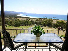Bicheno's Ocean View Retreat - Northern Rivers Accommodation 0